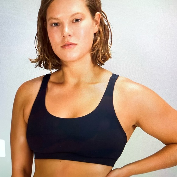 LULULEMON- Energy Bra Medium Support- Size 8 - Picture 2 of 7